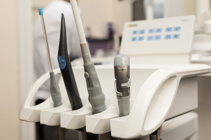 Isodry Non-Illuminated Dental Isolation System